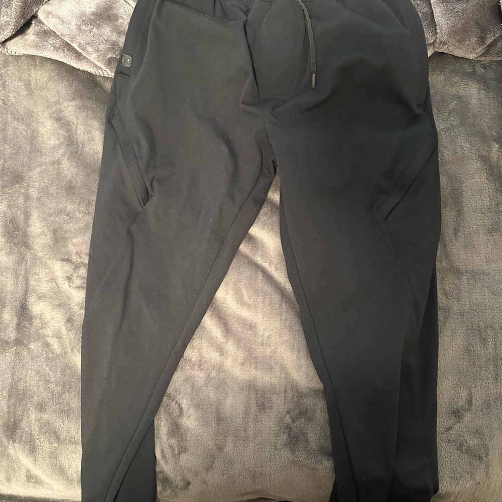 Under Armour Black cargo jogger